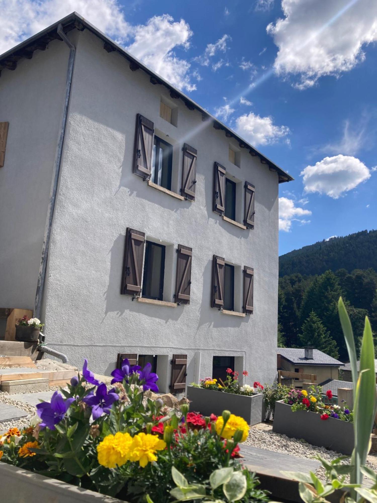 Maison Canelle Le Clos Des Ours Matemale Dış mekan fotoğraf